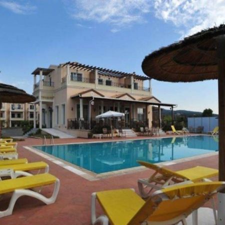 Thinalos Aparthotel 阿查拉维 外观 照片